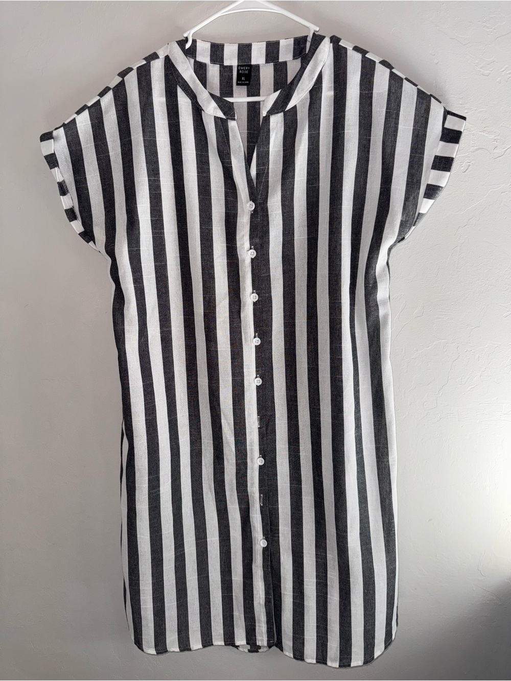 Emery Rose Striped Gray & White Button-Front women’s Dress
